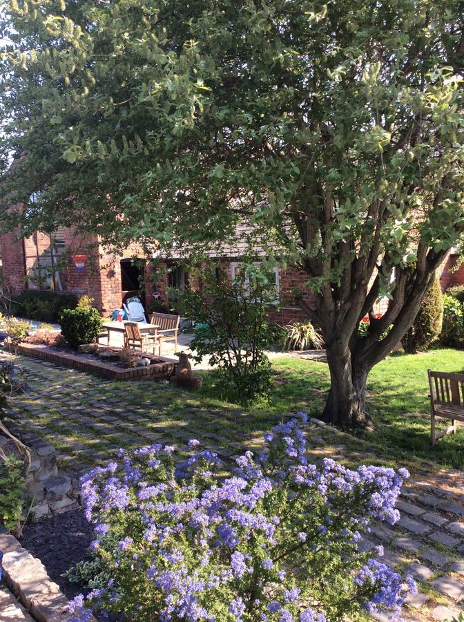 The Barn Bed And Breakfast Hale  Exterior photo